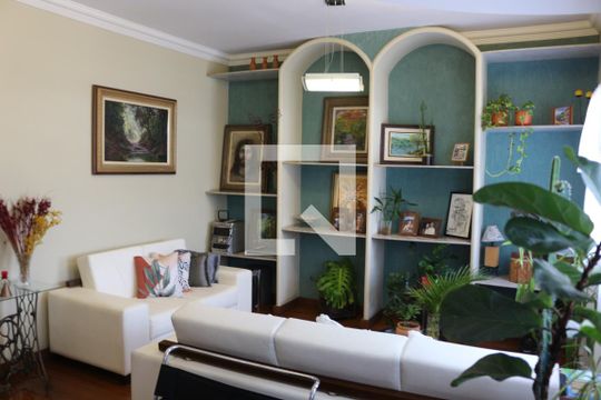 Casa à venda com 4 quartos, 320m² em Jardim Riacho das Pedras, Contagem