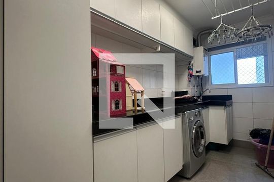 Área de Serviço de apartamento à venda com 3 quartos, 171m² em Jardim Arpoador, São Paulo
