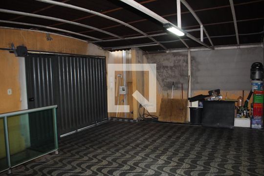 Quintal de casa para alugar com 4 quartos, 60m² em Tropical, Contagem