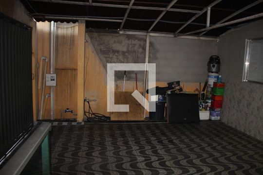 Quintal de casa para alugar com 4 quartos, 60m² em Tropical, Contagem