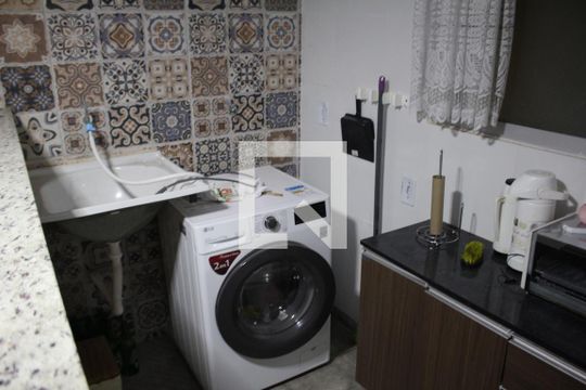 Área de Serviço de casa para alugar com 4 quartos, 60m² em Tropical, Contagem