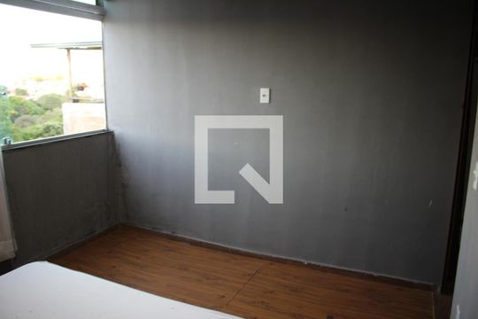 Quarto 1 de casa para alugar com 4 quartos, 60m² em Tropical, Contagem