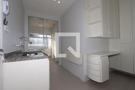 Cozinha de apartamento à venda com 2 quartos, 88m² em Vila Clementino, São Paulo