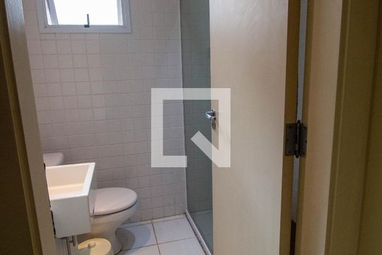 Banheiro da Suíte de apartamento para alugar com 2 quartos, 70m² em Pompeia, São Paulo