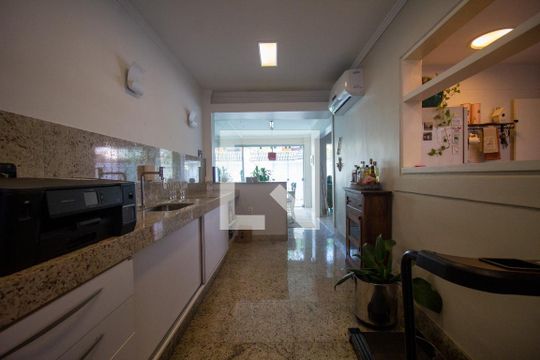Área Gourmet de casa de condomínio à venda com 4 quartos, 200m² em Vargem Pequena, Rio de Janeiro