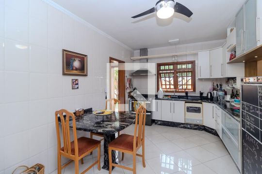 Cozinha de casa para alugar com 5 quartos, 500m² em Marechal Rondon, Canoas