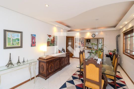 Sala 1 de casa para alugar com 5 quartos, 500m² em Marechal Rondon, Canoas
