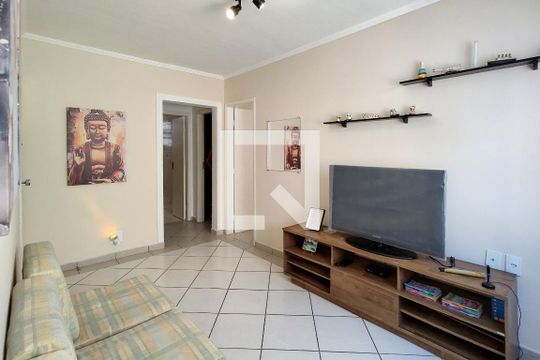 Sala de apartamento para alugar com 2 quartos, 43m² em Guilhermina, Praia Grande