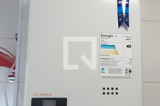 Aquecedor de apartamento para alugar com 2 quartos, 46m² em Vila Carmosina, São Paulo