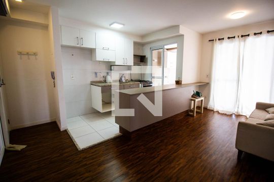 Sala de apartamento para alugar com 3 quartos, 80m² em Pompeia, São Paulo