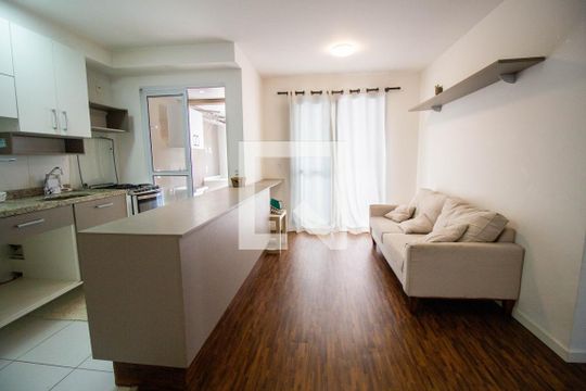 Sala de apartamento para alugar com 3 quartos, 80m² em Pompeia, São Paulo
