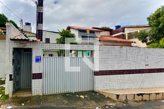 Fachada de kitnet/studio para alugar com 1 quarto, 25m² em Boca do Rio, Salvador