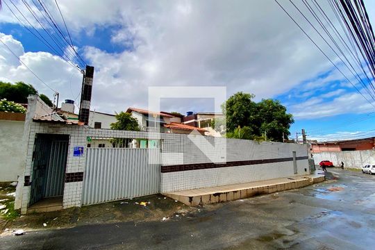 Fachada de kitnet/studio para alugar com 1 quarto, 25m² em Boca do Rio, Salvador