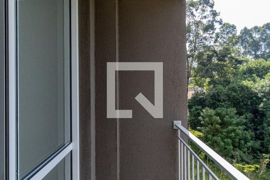 Vista Sala e Cozinha Integrada de apartamento para alugar com 2 quartos, 42m² em Cidade Líder, São Paulo