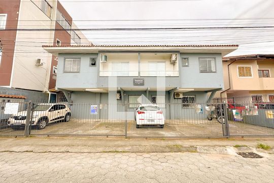 Fachada de apartamento para alugar com 2 quartos, 65m² em Ingleses do Rio Vermelho, Florianópolis