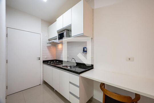 Cozinha de apartamento para alugar com 2 quartos, 45m² em Cidade Vargas, São Paulo