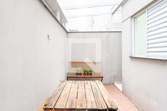 Quintal de apartamento para alugar com 2 quartos, 45m² em Cidade Vargas, São Paulo
