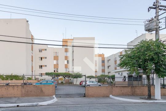 Fachada de apartamento para alugar com 2 quartos, 54m² em Jardim Santo Antônio, São Paulo