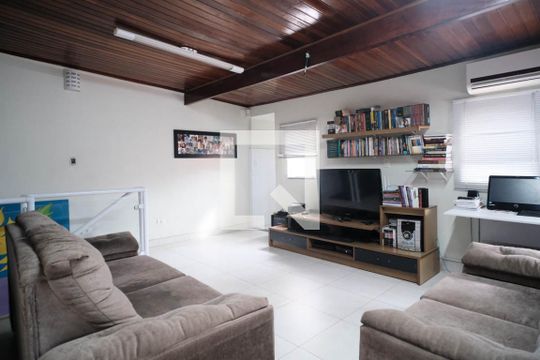 Sala de casa à venda com 3 quartos, 200m² em Cidade Patriarca, São Paulo