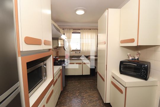 Cozinha de apartamento à venda com 4 quartos, 150m² em Vila Gomes Cardim, São Paulo