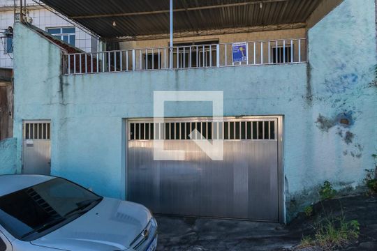 Fachada da Entrada de casa à venda com 6 quartos, 168m² em Olaria, Rio de Janeiro