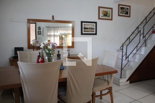 Sala de casa à venda com 3 quartos, 250m² em Vila Diva (zona Leste), São Paulo
