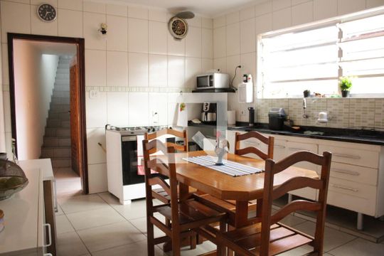 Cozinha de casa à venda com 3 quartos, 250m² em Vila Diva (zona Leste), São Paulo