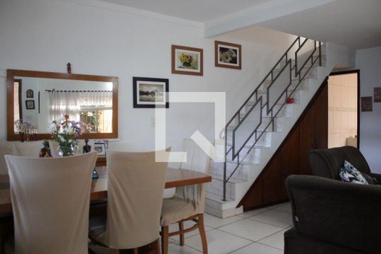 Casa à venda com 3 quartos, 250m² em Vila Diva (zona Leste), São Paulo