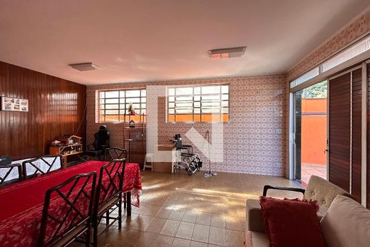 Sala de casa para alugar com 6 quartos, 285m² em Vila Albertina, São Paulo