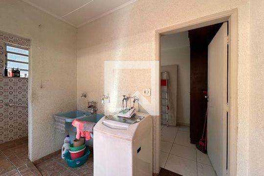 Área de Serviço de casa à venda com 6 quartos, 285m² em Vila Albertina, São Paulo