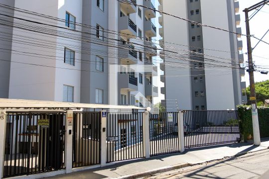 Fachada de apartamento para alugar com 2 quartos, 56m² em Jardim Roberto, Osasco