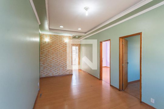 Sala de apartamento à venda com 2 quartos, 60m² em Benfica, Rio de Janeiro