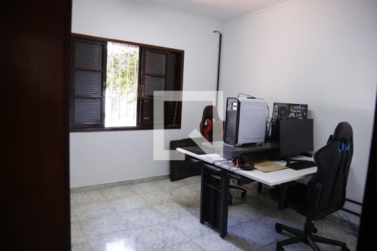 Quarto 1 de casa à venda com 2 quartos, 207m² em Vila Pereira Barreto, São Paulo