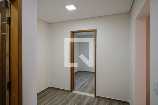 Acesso aos quartos 1 e 2 de casa para alugar com 3 quartos, 180m² em Centro, São Caetano do Sul