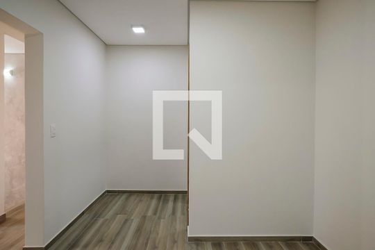Acesso aos quartos 1 e 2 de casa para alugar com 3 quartos, 180m² em Centro, São Caetano do Sul