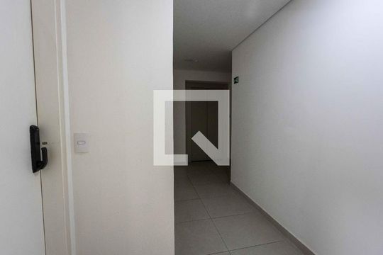 Hall de entrada de apartamento para alugar com 2 quartos, 51m² em Centro, Diadema