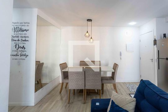 Sala de apartamento para alugar com 2 quartos, 51m² em Centro, Diadema