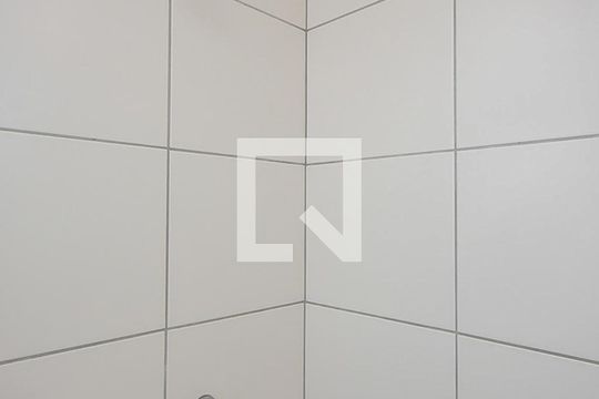Chuveiro do Banheiro da Suíte  de apartamento para alugar com 2 quartos, 61m² em Vila Andrade, São Paulo