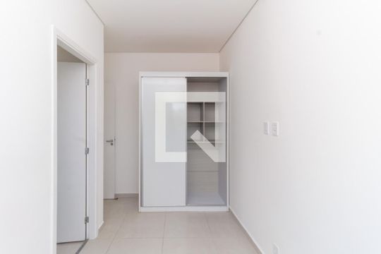 Suíte 2 de casa para alugar com 2 quartos, 65m² em Vila Mariana, São Paulo