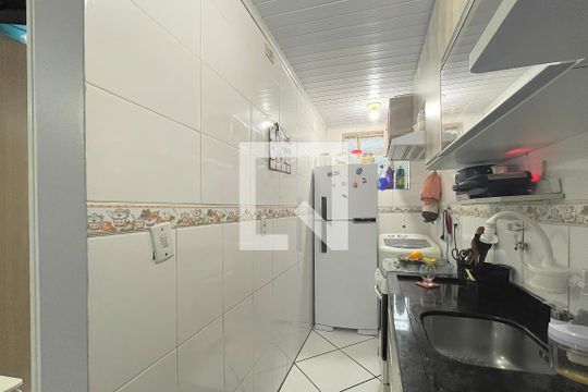 Cozinha de apartamento à venda com 1 quarto, 38m² em Jardim Itu, Porto Alegre