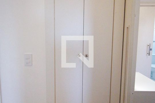Corredor - Armário de apartamento para alugar com 3 quartos, 75m² em Jardim Caboré, São Paulo