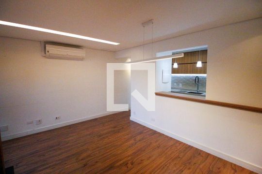 Sala de apartamento para alugar com 3 quartos, 75m² em Jardim Caboré, São Paulo