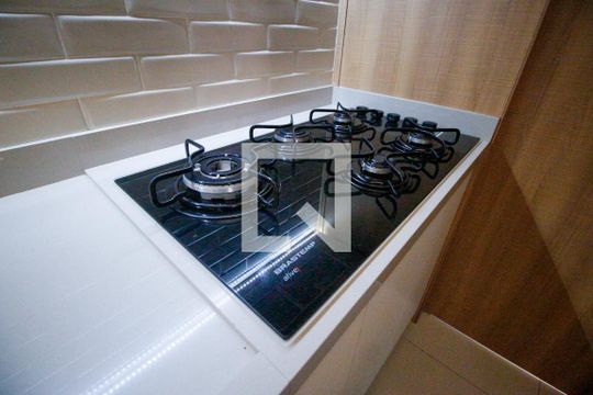 Cozinha de apartamento para alugar com 3 quartos, 75m² em Jardim Caboré, São Paulo