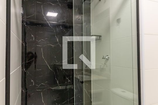 Banheiro de kitnet/studio para alugar com 1 quarto, 25m² em Vila Olímpia, São Paulo