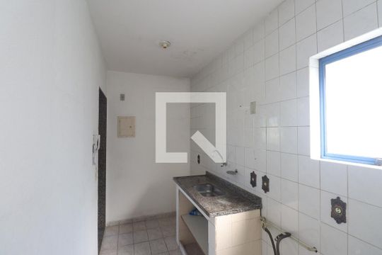 Cozinha e Área de Serviço de apartamento para alugar com 2 quartos, 55m² em Colubandê, São Gonçalo
