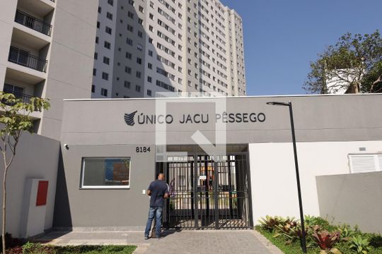Fachada de apartamento para alugar com 2 quartos, 35m² em Vila Norma, São Paulo