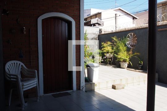 Fachada de casa à venda com 5 quartos, 283m² em Jardim Itajai, Várzea Paulista
