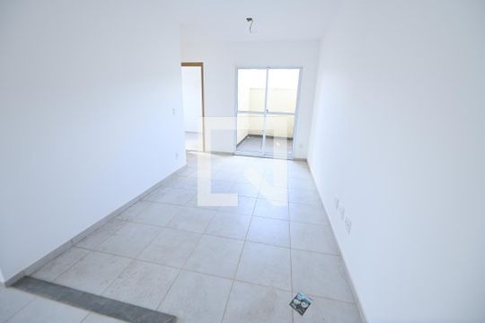 Apartamento para alugar com 2 quartos, 56m² em Chácara São Pedro, Aparecida de Goiânia