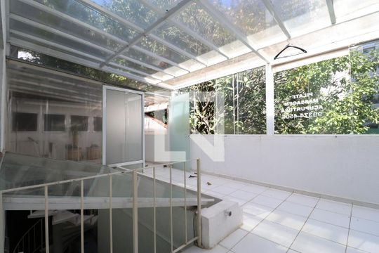 Vista do Quarto 1 de casa à venda com 6 quartos, 247m² em Pompeia, São Paulo