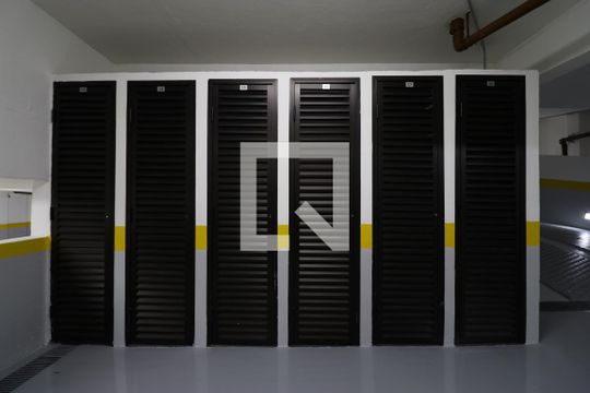 Área comum de apartamento para alugar com 3 quartos, 200m² em Perdizes, São Paulo